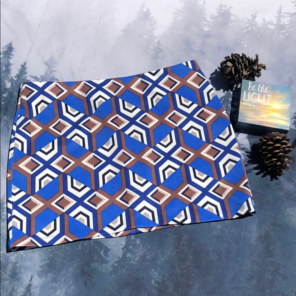 𝚞𝚗𝚔𝚗𝚘𝚠𝚗 | 𝚜𝚔𝚒𝚛𝚝  | 𝚙𝚊𝚝𝚝𝚎𝚛𝚗𝚎𝚍